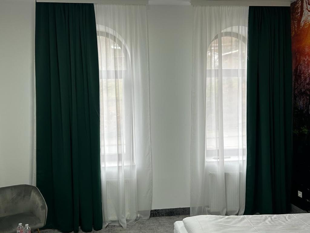 Weisses Haus Hotel Plauen Buitenkant foto